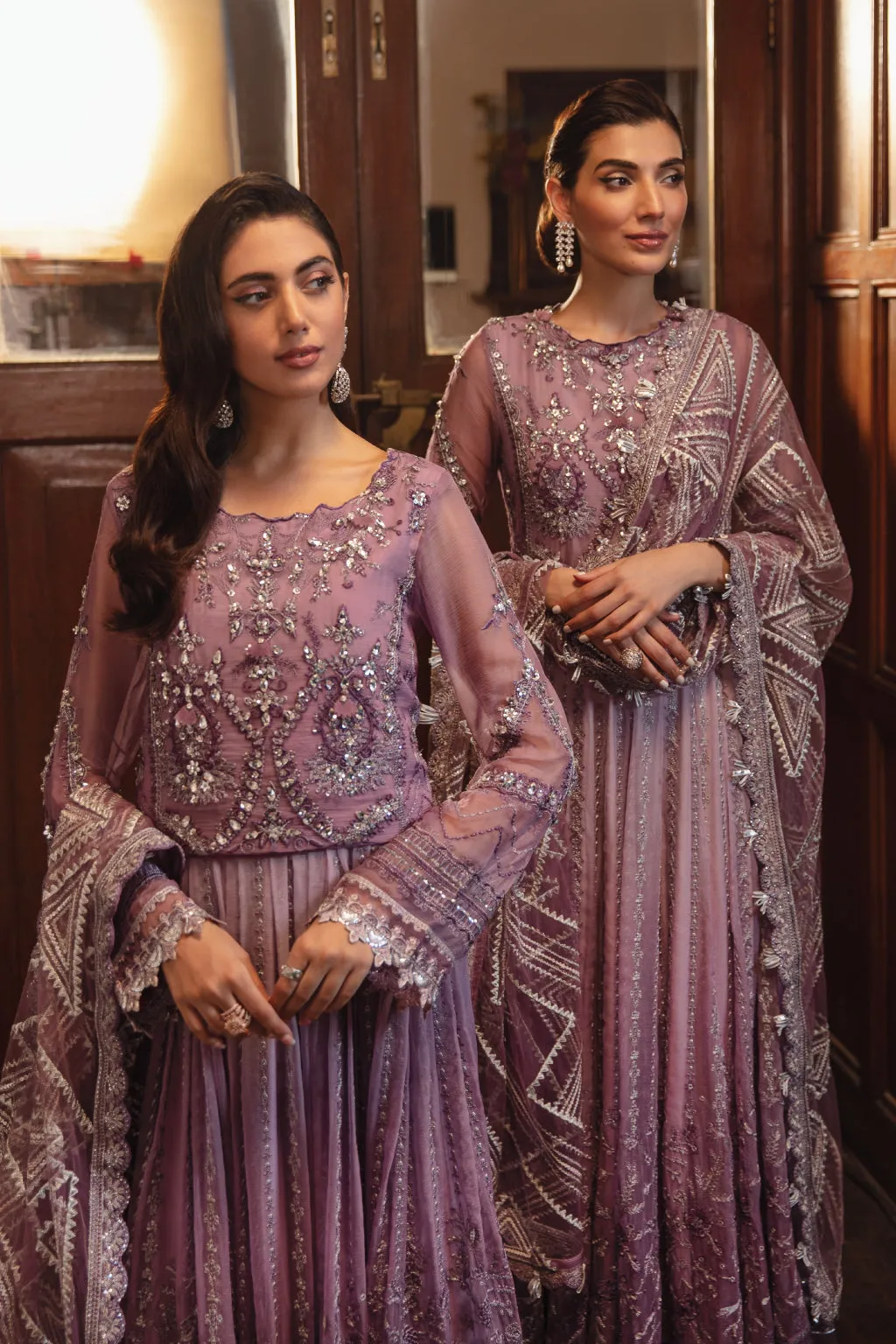 IZNiK La Royale Luxury Formals – IRC-02 Epoch
