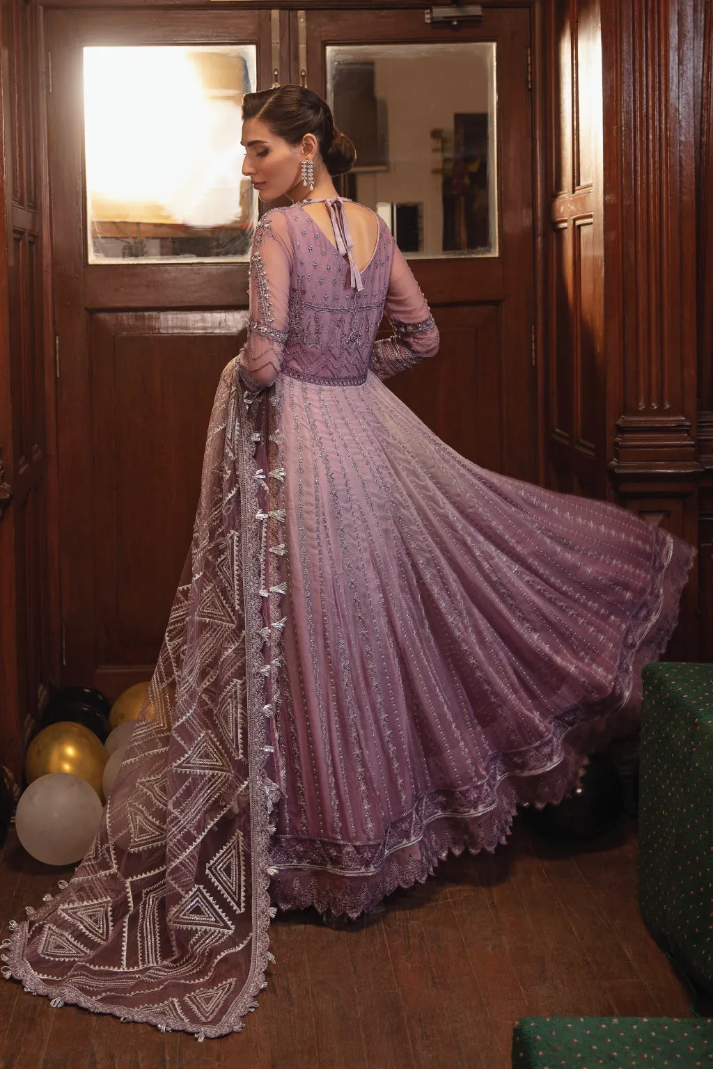 IZNiK La Royale Luxury Formals – IRC-02 Epoch